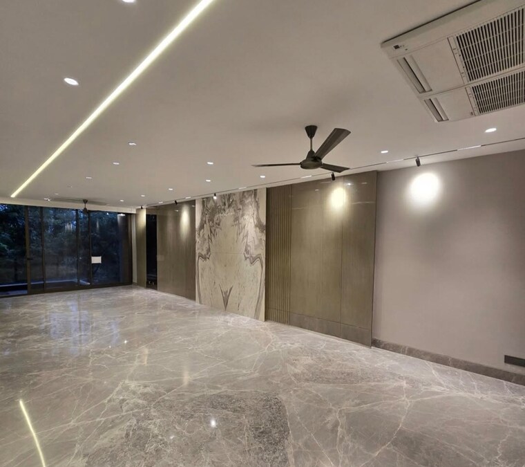 Room, ireo-city-plots 3.5 Bedroom 2700 Sq.Ft. Builder Floor In Sector 60 Gurgaon 9555317