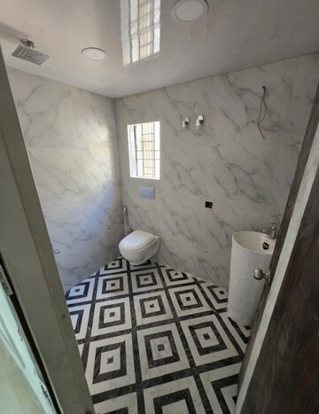 Bathroom in 1 BHK Apartment at Bandra West – for Rent