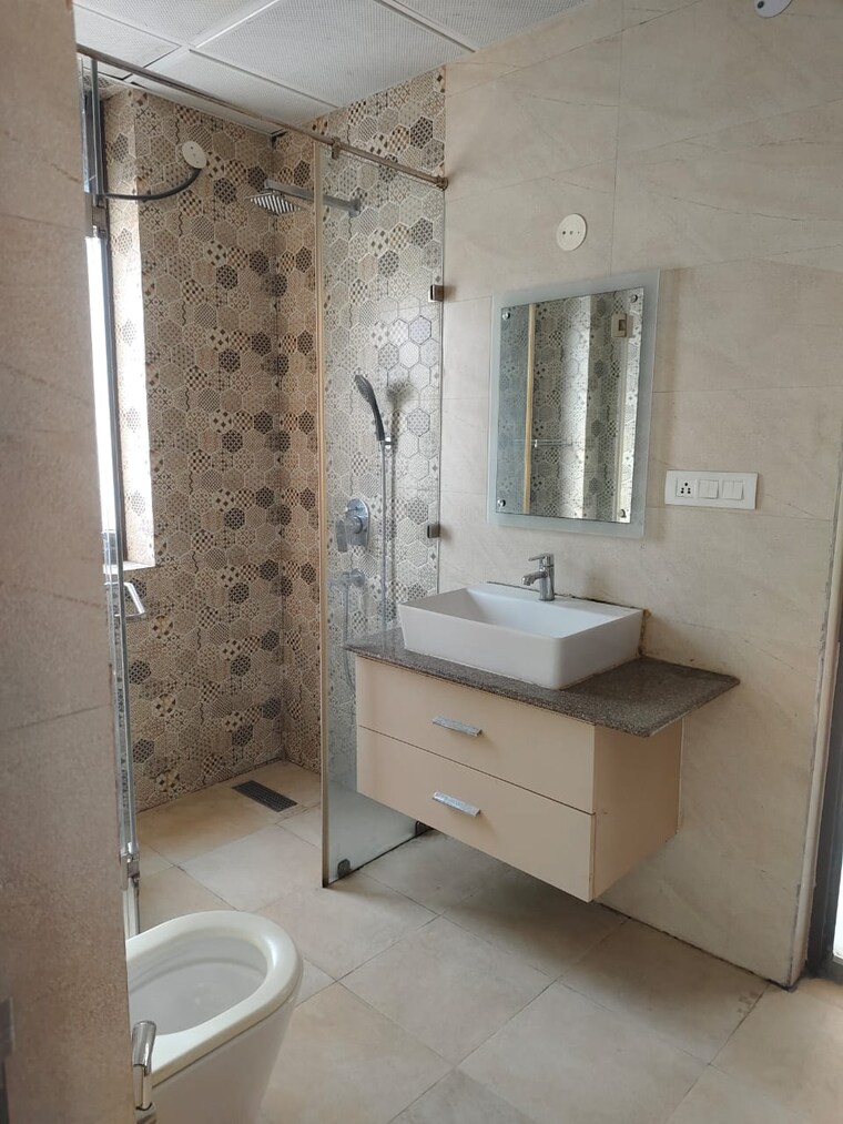 Bathroom, sector 52 3 Bedroom 2700 Sq.Ft. Builder Floor In Sector 52 Gurgaon 9555376