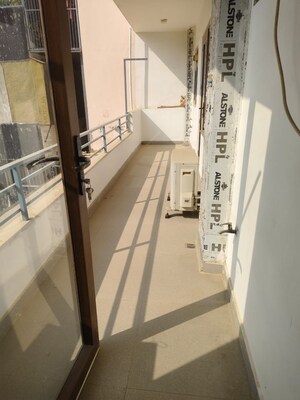 Balcony in 3 BHK Builder Floor at Sector 52 – for Rent