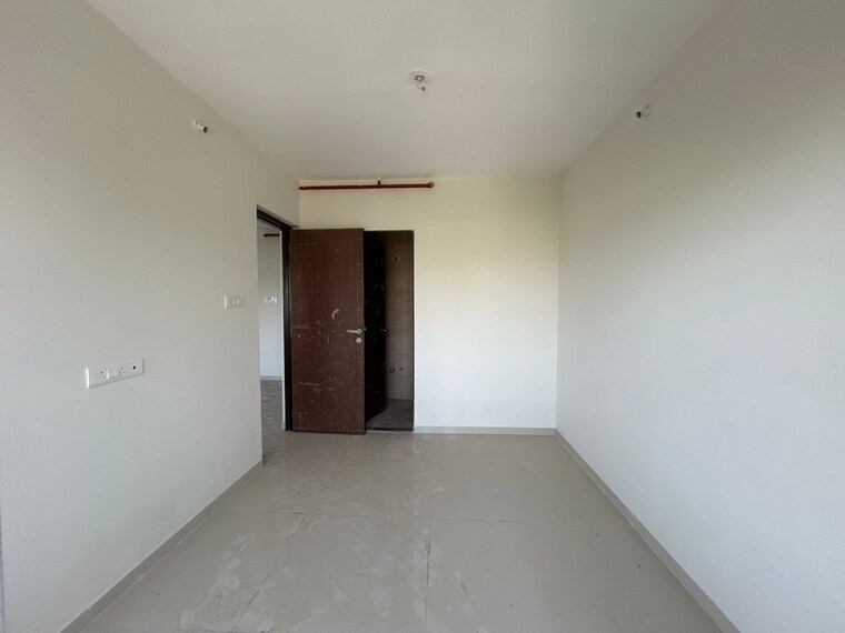 Room, dedhia-platinum-lawns 2 Bedroom 600 Sq.Ft. Apartment In Ghodbunder Road Thane 9555398