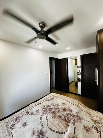 Bedroom in 2 BHK Apartment at Sheth Vasant Oasis, Andheri East – for Rent