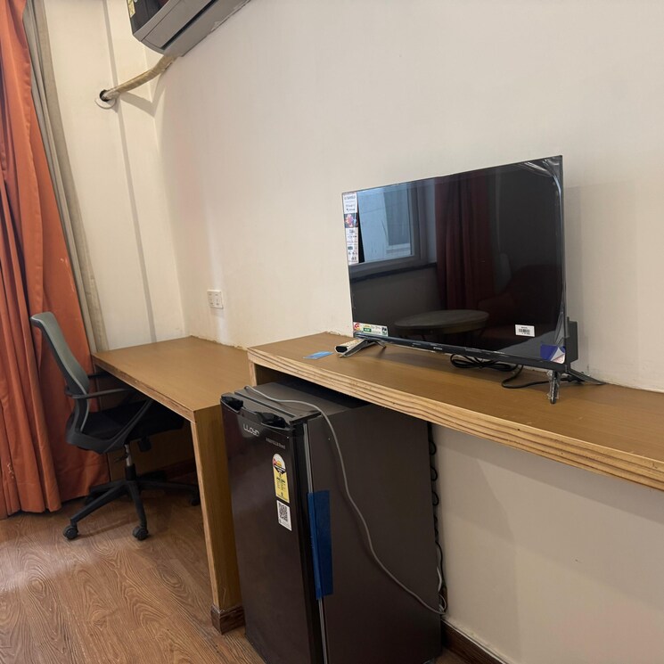 Room, dlf city phase 3 Pg For Boys & Girls In Dlf City Phase 3 9555417