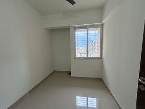 Room in 2 BHK Apartment at SD Bhalerao Prity Park, Owale – for Rent