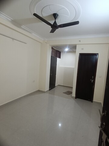 Room in 3 BHK Builder Floor at Ansal API Esencia, Sector 67 – for Rent