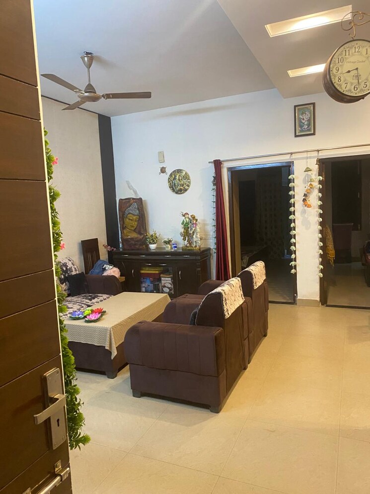 Living Room, pir machalla 3 Bedroom 1350 Sq.Ft. Apartment In Pir Machalla Zirakpur 9555443
