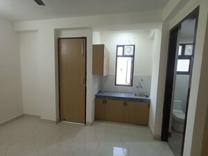 Room in 1 RK Builder Floor at Saket – for Rent