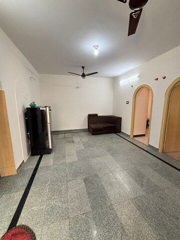 Living Room in 2 BHK Builder Floor at Ejipura – for Rent