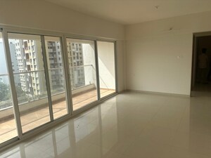 Room in 2 BHK Apartment at Dream Metropark County, Balewadi – for Rent