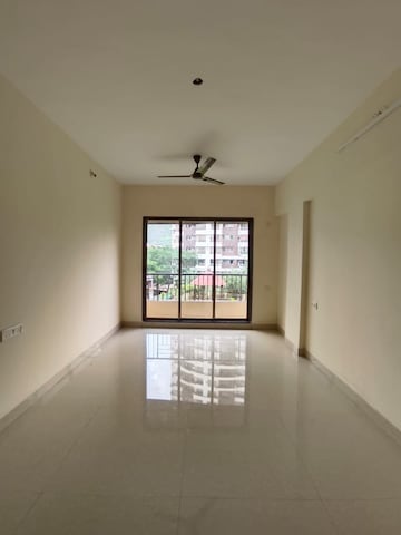 Room in 2 BHK Apartment at Aggarwal Sumeet Elegance, Manpada – for Rent