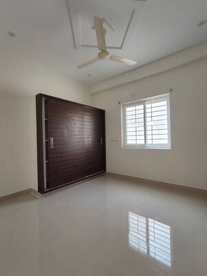 Room in 1 BHK Apartment at Kondapur – for Rent