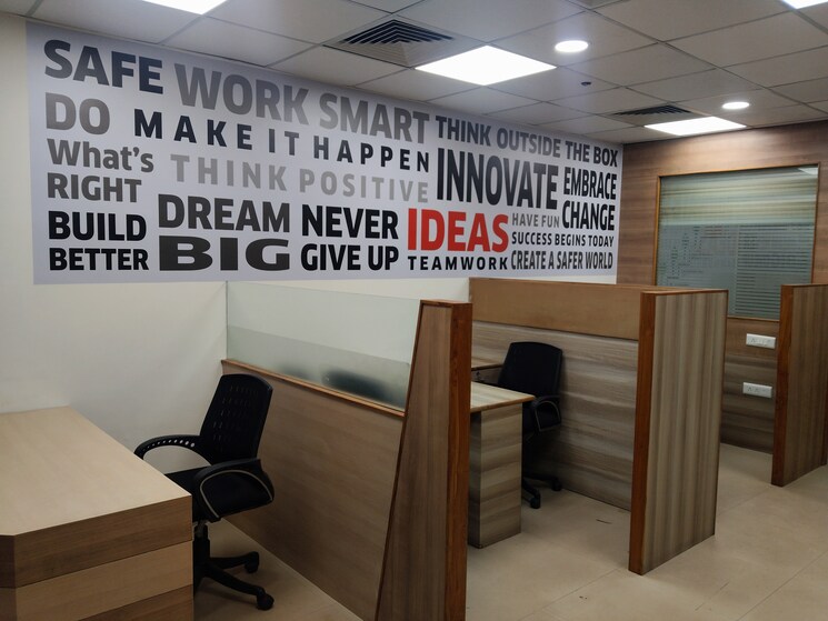 Team Area, netaji subhash place Commercial Office Space 812 Sq.Ft. In Netaji Subhash Place Delhi 9555481