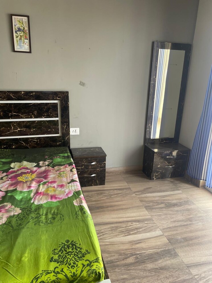 Bedroom, paramount-golfforeste 1 Bedroom 435 Sq.Ft. Apartment In Zeta I Greater Noida Greater Noida 9555475