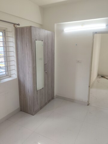 Room in 1 BHK Apartment at S V Residency Bellandur, Bellandur – for Rent