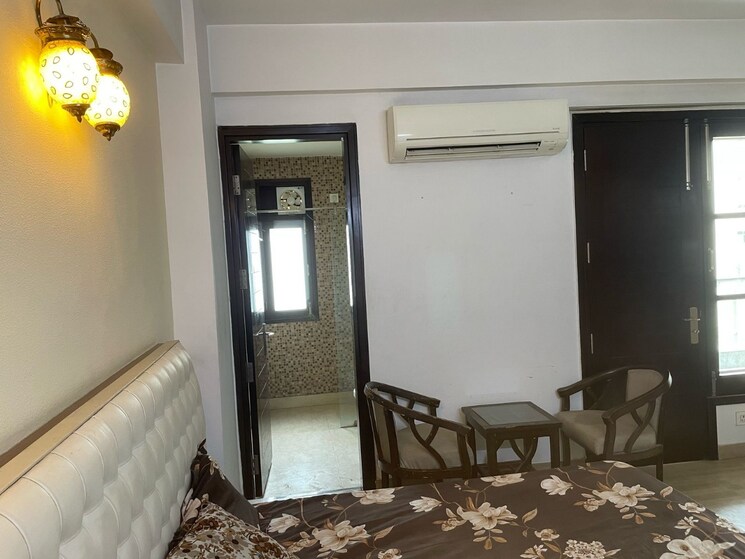 Living Room, rajiv colony 6+ Bedroom 500 Sq.Yd. Independent House In Rajiv Colony Gurgaon 9555504