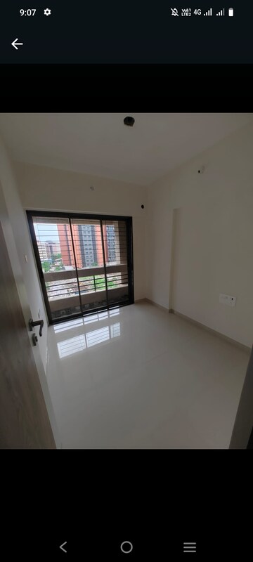 Room in 2 BHK Apartment at Evershine Amavi 303 Phase 3, Virar West – for Rent