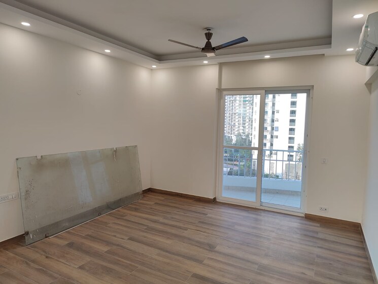 Room, 3c-lotus-300 4 Bedroom 5300 Sq.Ft. Apartment In Sector 107 Noida 9555521