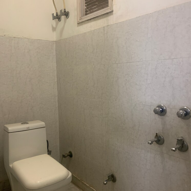 Bathroom, adchini 3 Bedroom 800 Sq.Ft. Builder Floor In Adchini Delhi 9555544