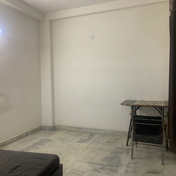 Room in 3 BHK Builder Floor at Adchini – for Rent