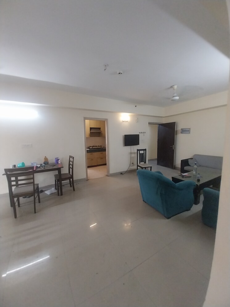 Master Bedroom, paras-tierea 3.5 Bedroom 1695 Sq.Ft. Apartment In Sector 137 Noida 9555558