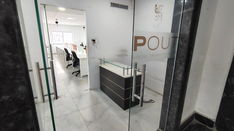 Team Area, madhapur Commercial Office Space 5000 Sq.Ft. In Madhapur Hyderabad 9555580