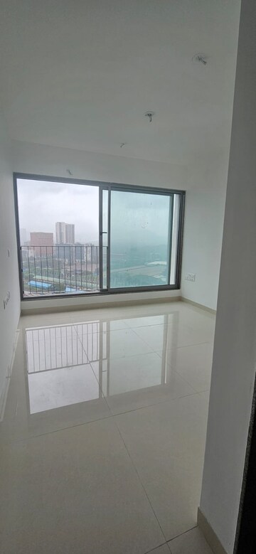 2 BHK Apartment For Rent in Sunteck City Avenue 4, Goregaon West