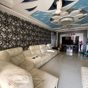 Team Area in 2 BHK Apartment at Sankalp Apartment Bandra West, St. Peters Colony – for Rent