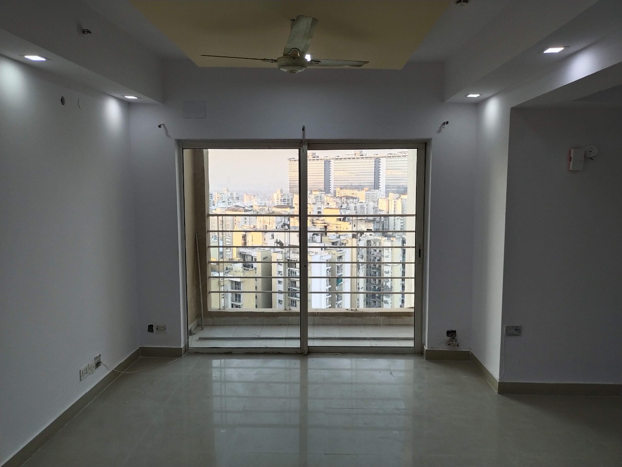 2.5 BHK + Study Room 1195 Sq.Ft. Apartment in Paras Tierea