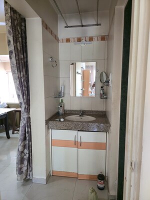  2 BHK Apartment at Prabhat Road – for Rent