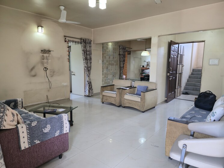 Living Room, prabhat road 2 Bedroom 1000 Sq.Ft. Apartment In Prabhat Road Pune 9555617