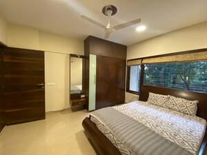 Bedroom in 4 BHK Apartment at Bandra West – for Rent