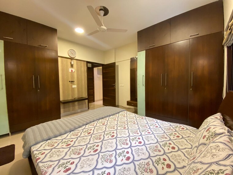Bedroom, bandra west 4 Bedroom 1500 Sq.Ft. Apartment In Bandra West Mumbai 9555625