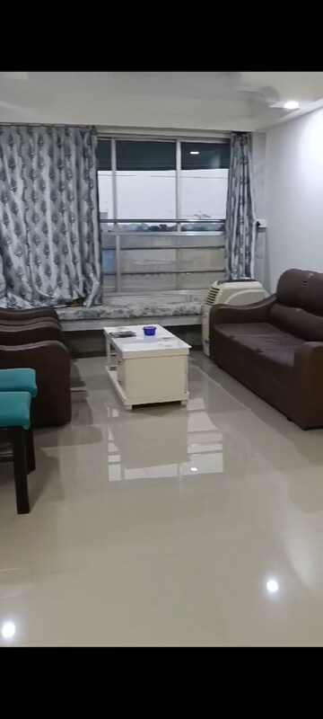 2 BHK Apartment For Rent in Amit Tata Employees CHS, Prabhadevi