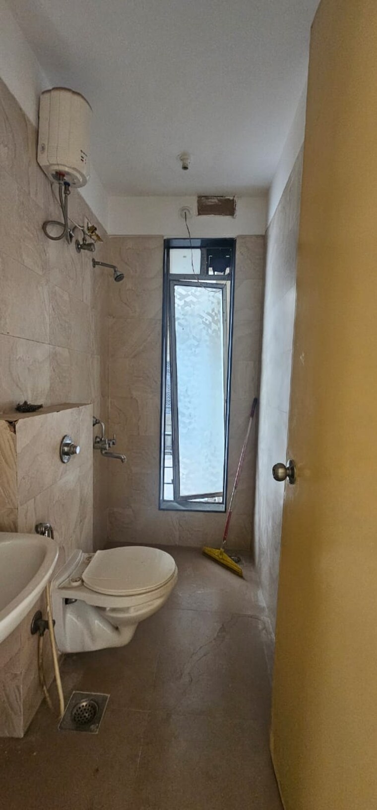 Bathroom, sheth-vasant-athena 3 Bedroom 1250 Sq.Ft. Apartment In Laxmi Nagar Thane 9555620