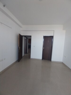 Furnished Amenities in 2.5 BHK Apartment at Paras Tierea, Sector 137 – for Rent