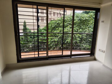 Room in 3 BHK Apartment at Adityavardhan Apartment, Powai – for Rent