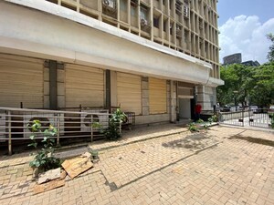  Shop For Rent in Kurla East