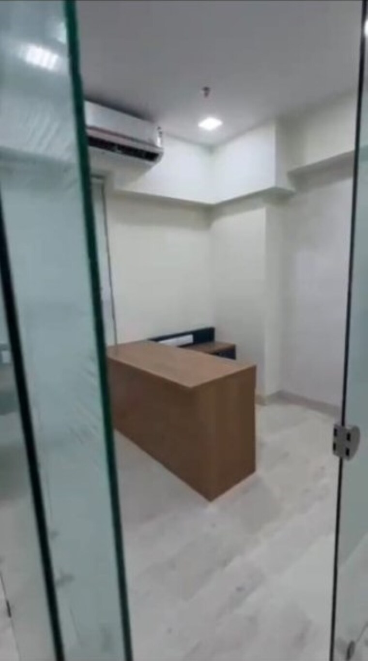 Team Area, ms-mody-mickeys-square Commercial Office Space 375 Sq.Ft. In Andheri East Mumbai 9248392