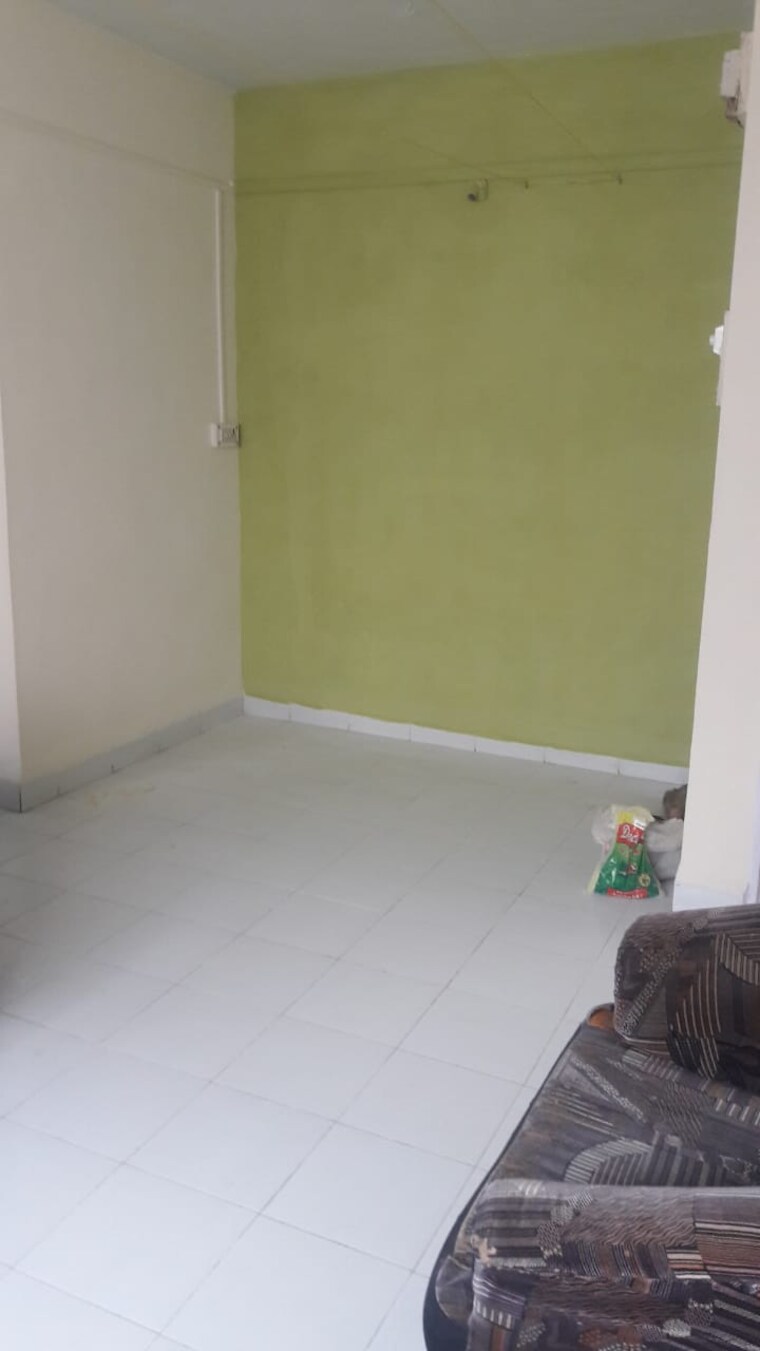 Living Room, guru-ganesh-nagar-society 1 Bedroom 516 Sq.Ft. Apartment In Kothrud Pune 9555678