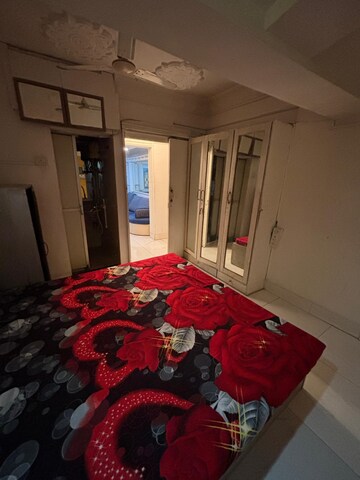 Bedroom in 2 BHK Apartment at Golds Green Apartment, Andheri West – for Rent