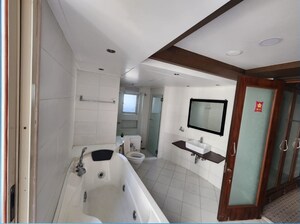 Bathroom in 4 BHK Apartment at Rustomjee 9 JVPD, Juhu – for Rent