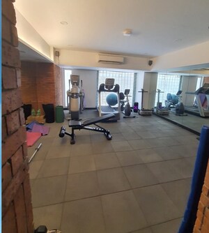 Furnished Amenities in 4 BHK Apartment at Rustomjee 9 JVPD, Juhu – for Rent