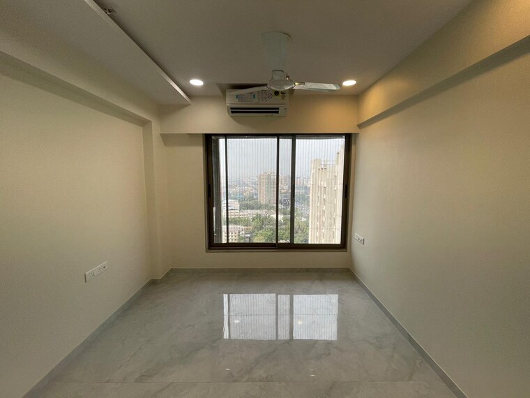 Room, gurukrupa-nirmalam 2 Bedroom 635 Sq.Ft. Apartment In Bandra East Mumbai 9555725