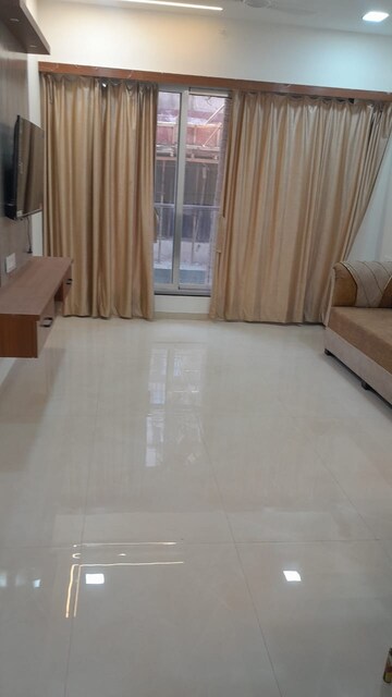 Room in 2 BHK Apartment at Malad West – for Sale