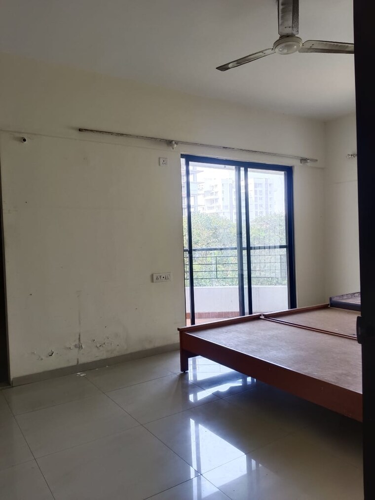 Room, baner 3 Bedroom 1400 Sq.Ft. Apartment In Baner Pune 9555797