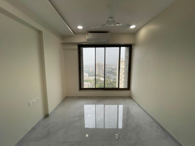 Room, gurukrupa-nirmalam 2 Bedroom 635 Sq.Ft. Apartment In Bandra East Mumbai 9555772