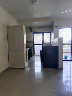 Room in 3 BHK Apartment at Baner – for Rent