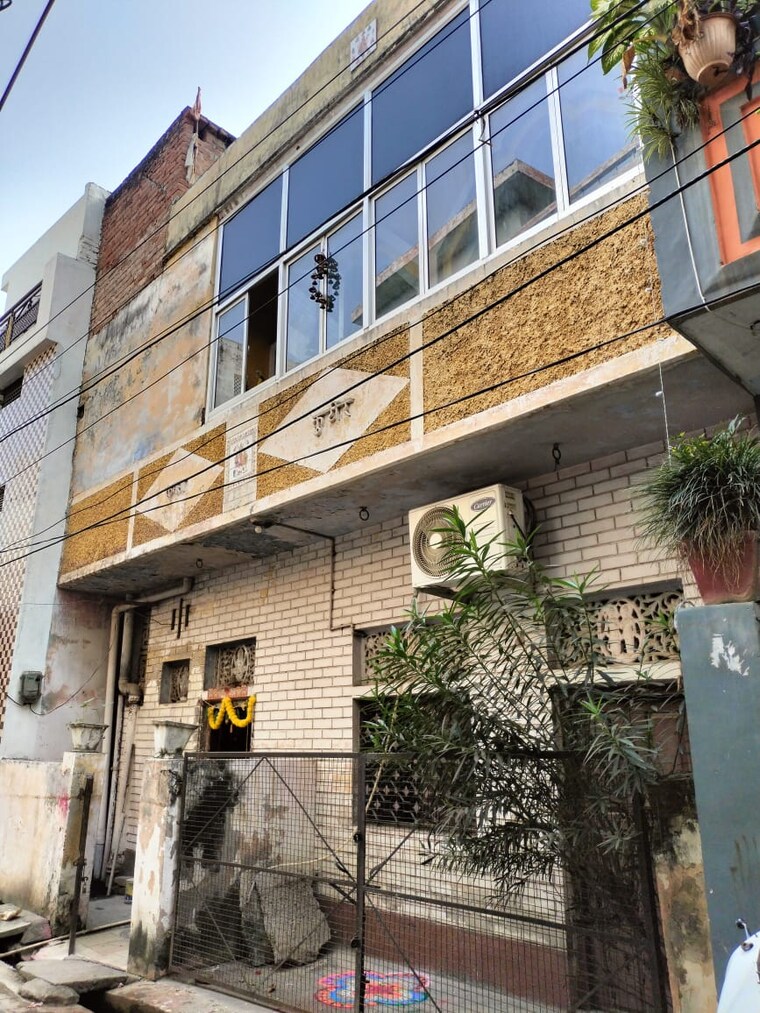 Exterior View, thakurganj 6 Bedroom 900 Sq.Ft. Independent House In Thakurganj Lucknow 9555763