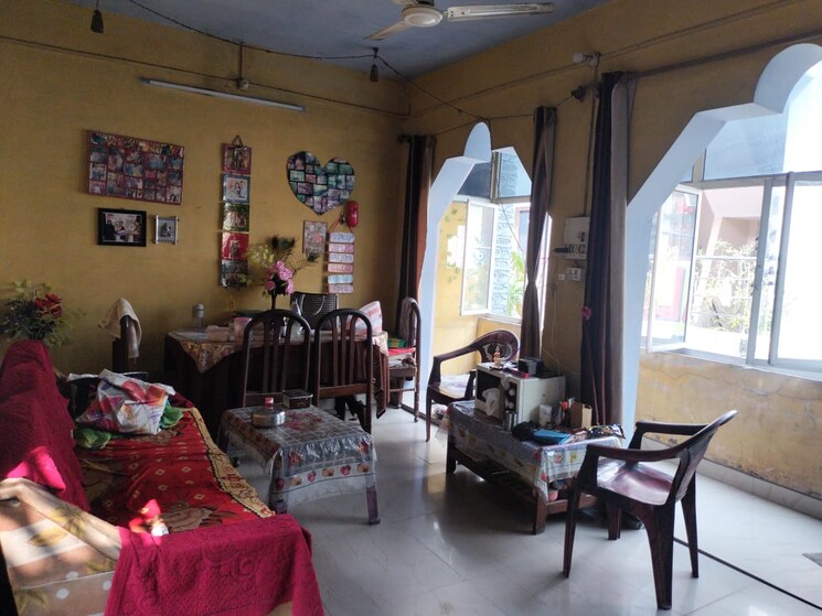 Living Room, thakurganj 6 Bedroom 900 Sq.Ft. Independent House In Thakurganj Lucknow 9555763