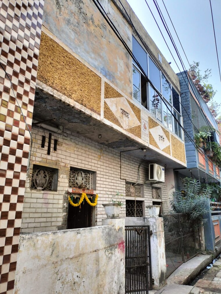 Exterior View, thakurganj 6 Bedroom 900 Sq.Ft. Independent House In Thakurganj Lucknow 9555763